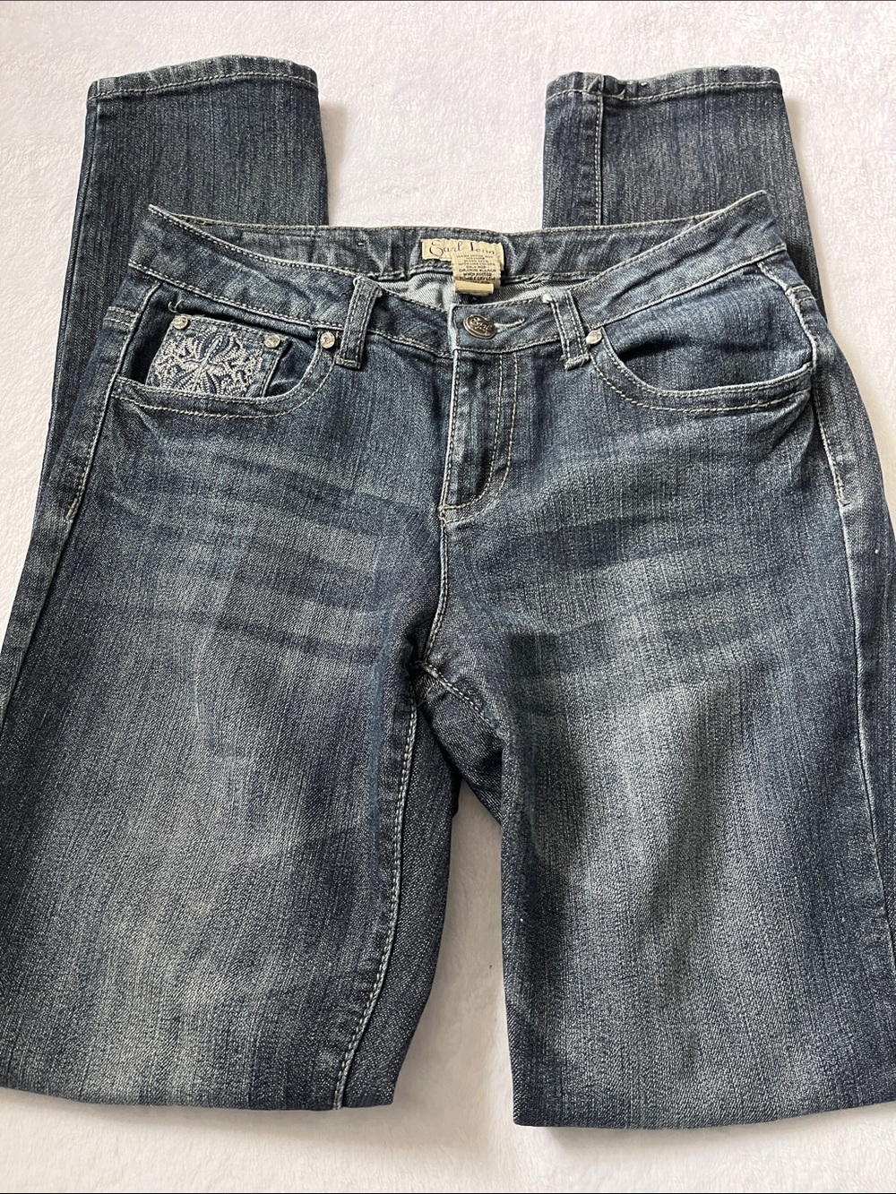 Earl Jeans Women's Boot Cut Faded Blue with Embroidered Coin Pocket